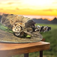 Image 2 of Hold Em’ Hat Fascinator