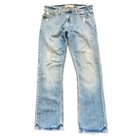 Image 2 of Men's Levi's 527 Vintage 2005 Jeans , Sz 34/ 34,  Low rise , boot cut, 100% Cotton, Med wash