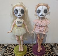 Delilah & Victoria 