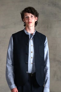 Image 4 of Clayton Gilet linen - Dark Navy