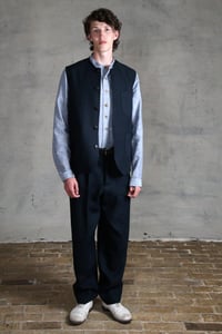 Image 9 of Clayton Gilet linen - Dark Navy