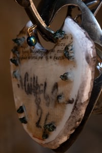 Image 15 of Neckpiece: THE RIGHT SPIRIT. 