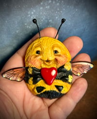 Image 3 of Made to Order Chubby Bumblebee magnet with flower or heart