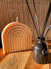 Image 2 of Black Diffuser + 100ml Oil 