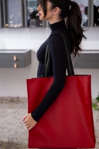 Image 2 of Large handmade shopping bag - Red