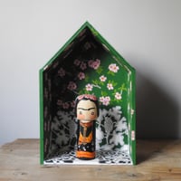 Image 1 of shrine to Frida