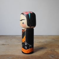 Image 6 of shrine to Frida