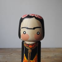 Image 9 of shrine to Frida