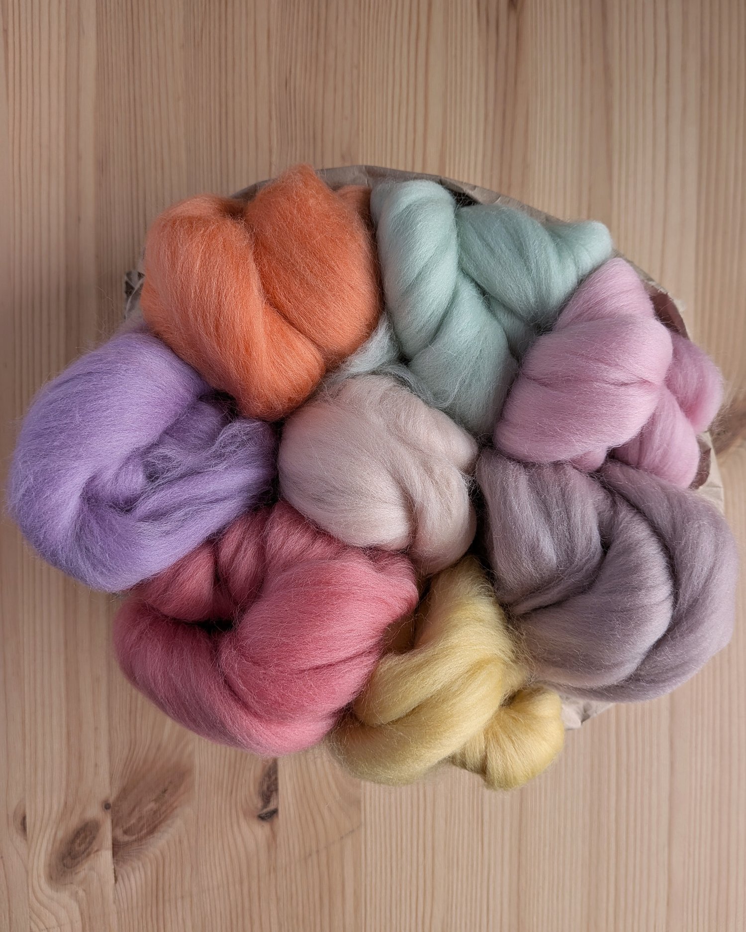 Image of Roving wool bundles - solid colours