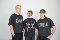 DISTRESSED CAMO EVILLE CROPPED T-SHIRT