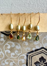 Image 4 of Mono boucles perles et tourmalines colorées . 