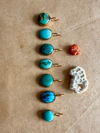 Image 3 of Pendentifs petites turquoises 