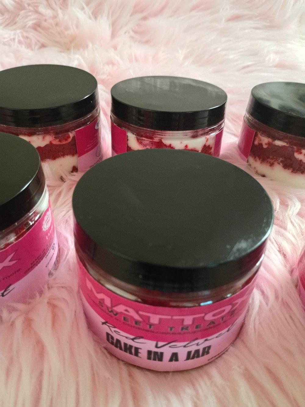 Image of Red Velvet cake in a jar 