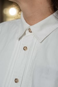 Image 2 of Mari CTRL+V White 