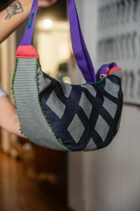 Image 4 of Banana Bag 104