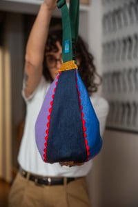 Image 4 of Banana Bag 105