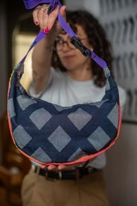 Image 3 of Banana Bag 109
