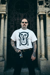 Image 1 of CALAVERA NO LLORA TSHIRT