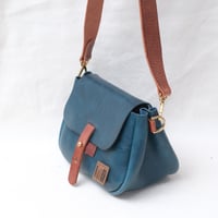 Image 4 of STUDIO LINE Puff Sling in navy