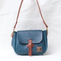 Image 1 of STUDIO LINE Puff Sling in navy