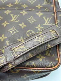 Image 20 of Louis Vuitton Marceau Vintage Monogram Messenger Bag