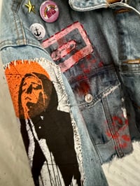 Image 5 of CROPPED  ✘ JEANSJACKE ✘ IBIZA PRINT  ✘ VINTAGE  ✘ UPCYCLED 1 1
