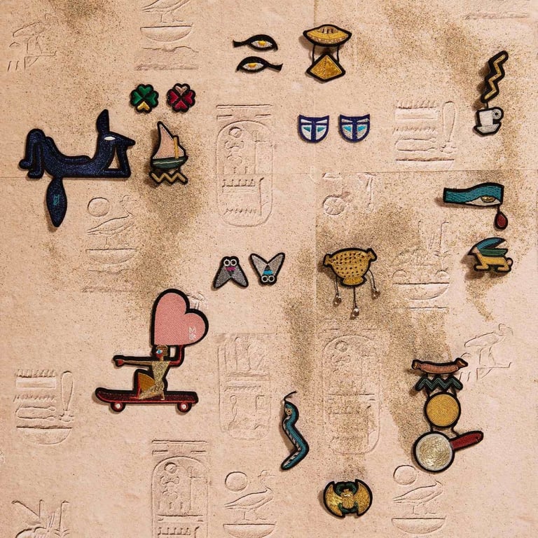 BROCHE BRODÉE ÉGYPTE - MACON & LESQUOY (PLUSIEURS MODÈLES) Image 6
