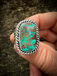 Image 4 of WL&A Handmade Heavy Ingot Sunburst Gem Pilot Mtn Turquoise Ring - Size 12.75
