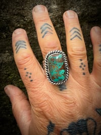 Image 5 of WL&A Handmade Heavy Ingot Sunburst Gem Pilot Mtn Turquoise Ring - Size 12.75