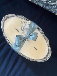 Image 3 of Vintage Diamond Cut Crystal 6 Pound Soy Candle 