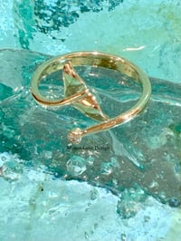 14k solid gold whale tail and diamond open ring