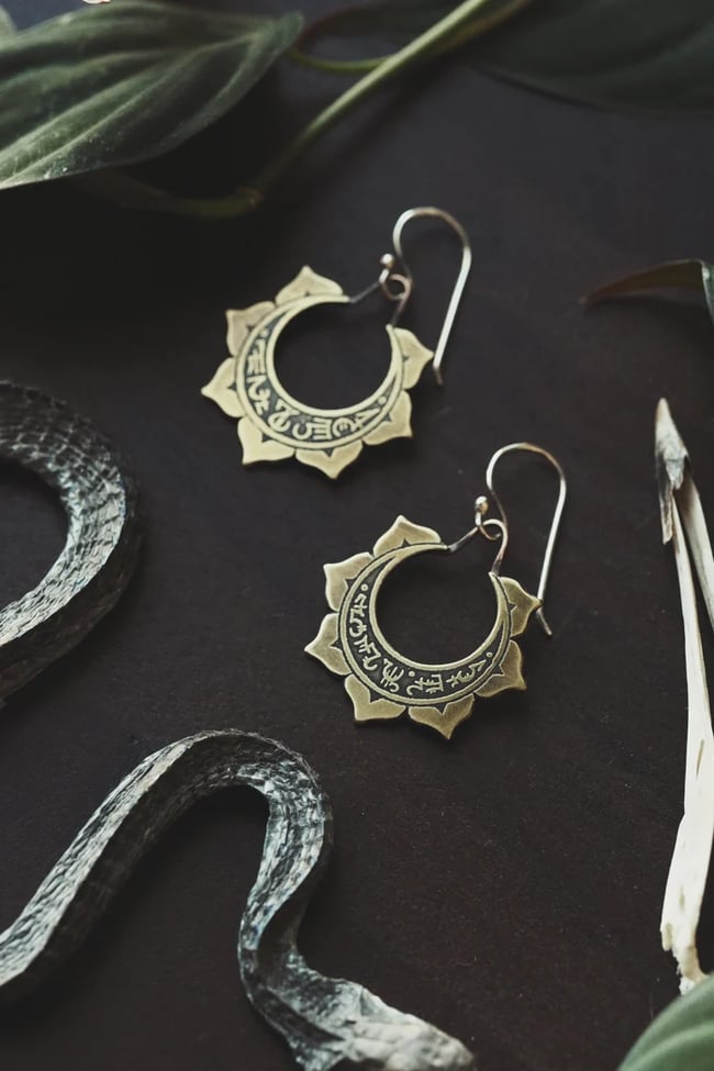 Sigillum earrings