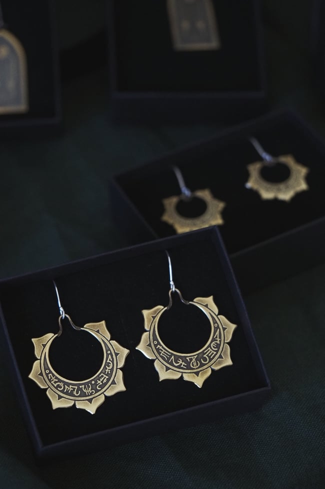 Sigillum earrings