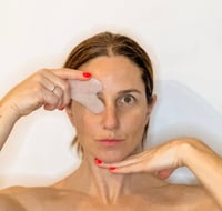Image 8 of Gua Sha & Autocuidado - Taller + Aperitivo 