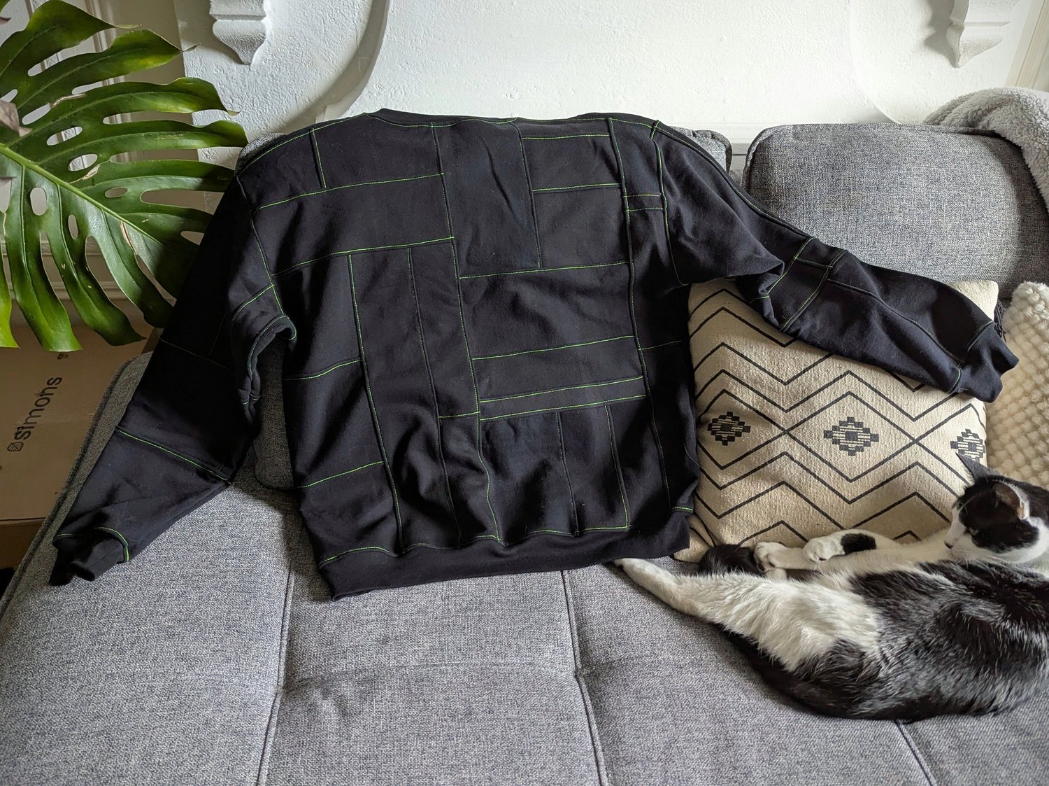 Image of OAK Unisex's Large Black with Contrast Stitching Patchwork Crew Neck