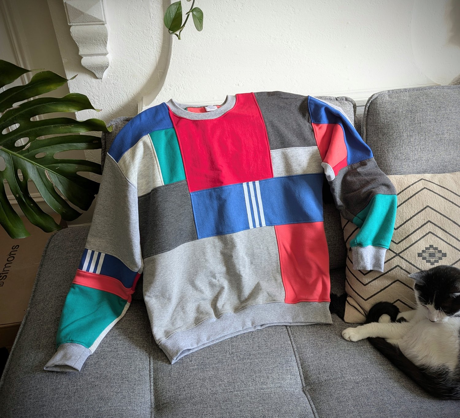 Image of OAK Unisex's Medium Retro Primary Patchwork Crew Neck