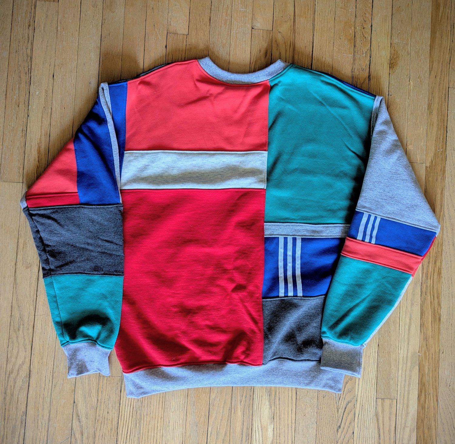 Image of OAK Unisex's Medium Retro Primary Patchwork Crew Neck