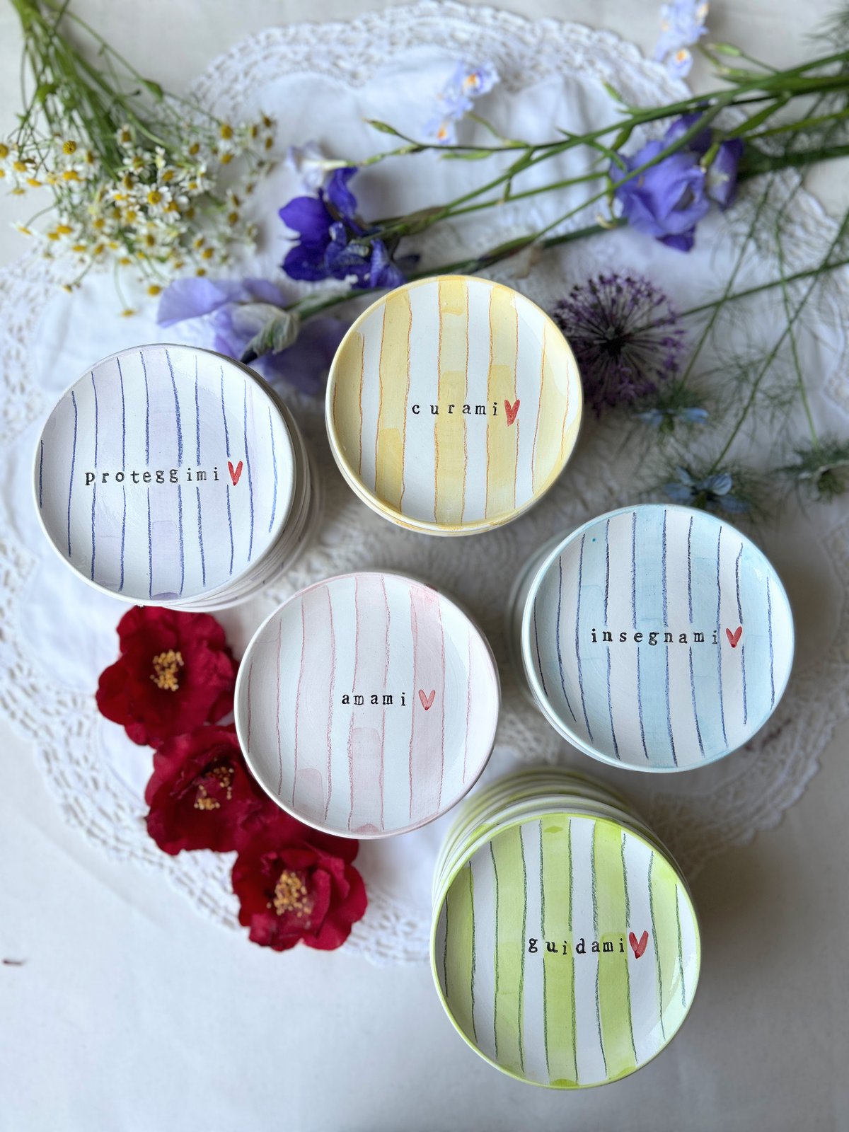 Piattino in ceramica personalizzato – Bomboniera artigianale (12 cm)