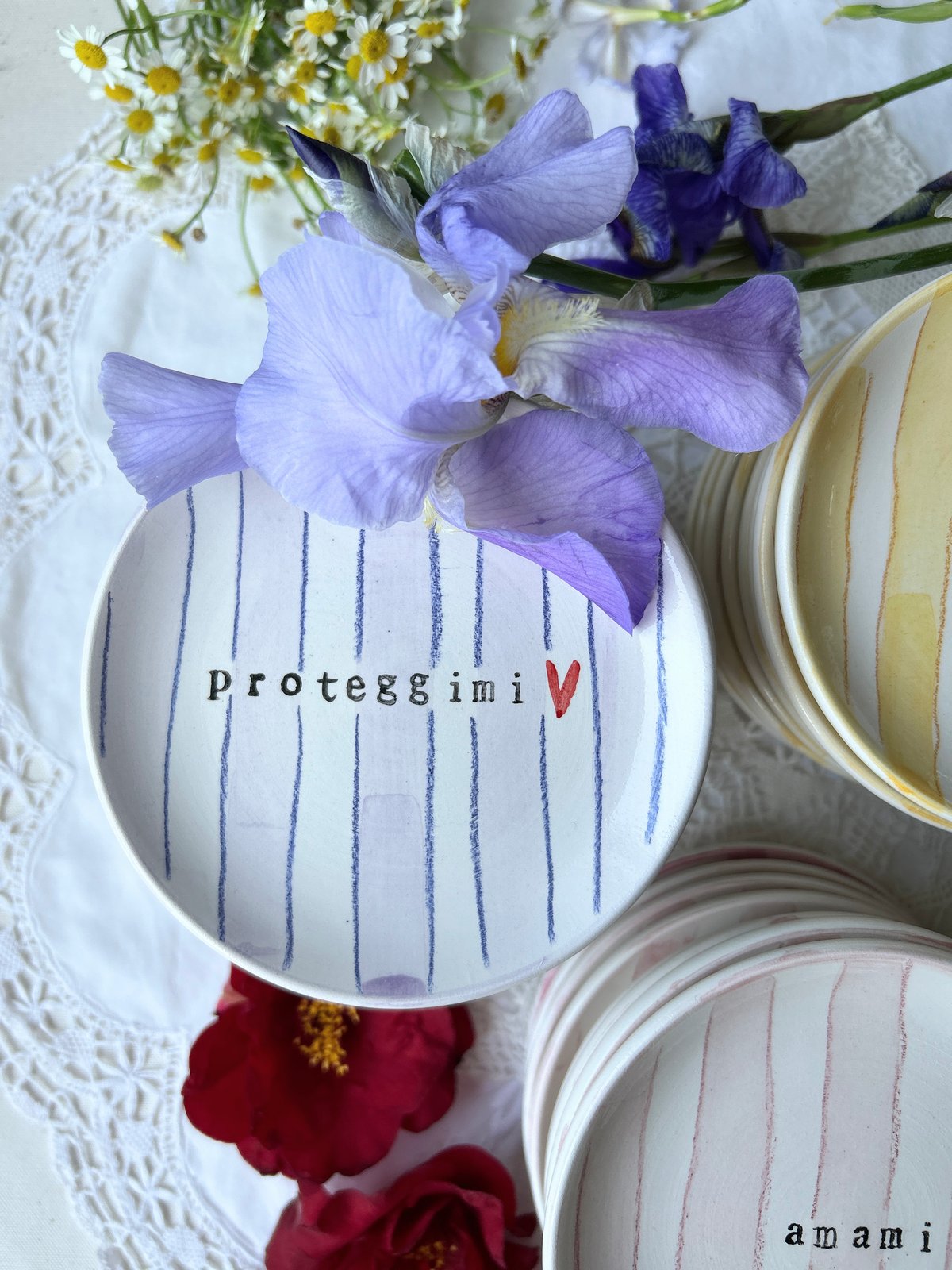 Piattino in ceramica personalizzato – Bomboniera artigianale (12 cm)