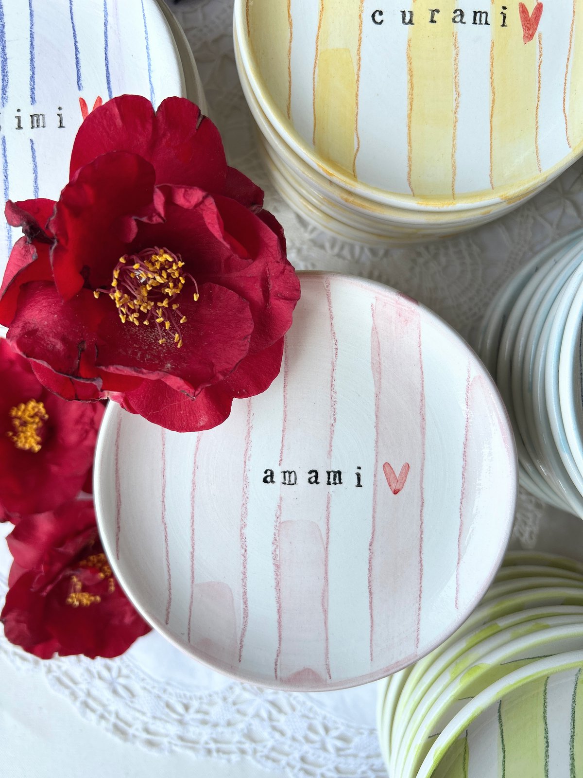 Piattino in ceramica personalizzato – Bomboniera artigianale (12 cm)