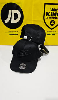 Image 2 of Mens Nike Caps(1"1)