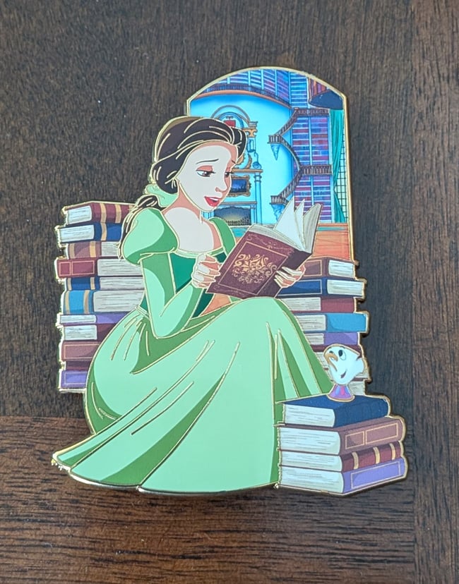 Light dress Storyteller 