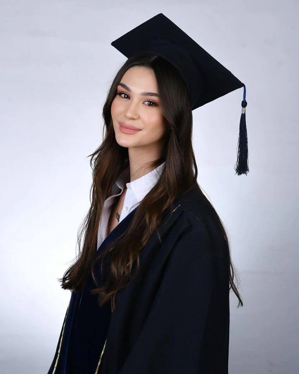 Image of Graduation Portrait Session