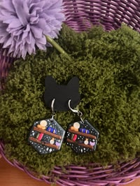 Image 2 of Pendientes de estantería de bruja 