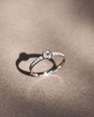Image of Platinum 4.5mm white Rose-cut diamond ring with pave set band (LON277)