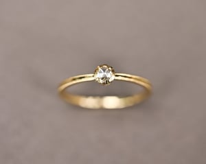 Image of *Made to order* 18ct yellow gold 3.0mm white rose-cut diamond ring (LON159)