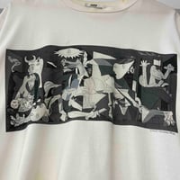 Image 2 of Pablo Picasso's 'Guernica' 90s M/L