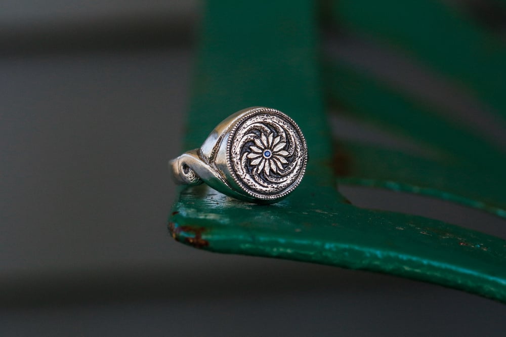 Image of Sapphire Scroll Ring