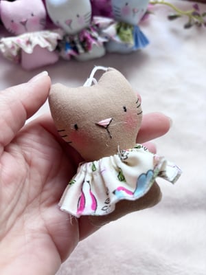Image of Tiny Fabric Cat Decoration