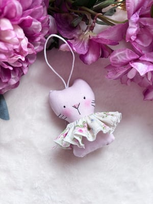 Image of Tiny Fabric Cat Decoration 